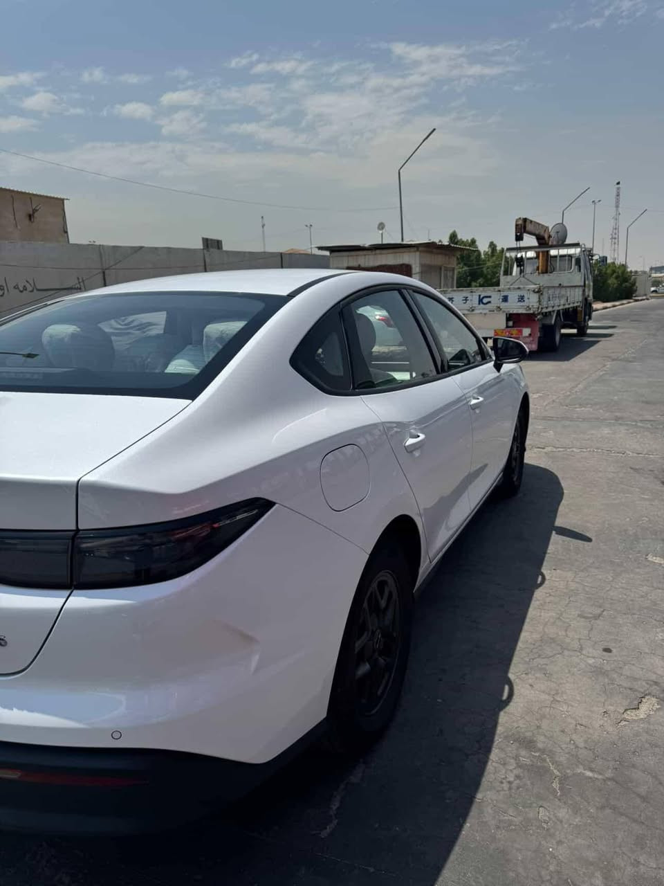 Byd سيل 5
مواصفاتها معروفة
بصمة
تبريد امامي خلفي
حساسات
دواخل أوف وايت
ماشية ٥ آلاف HEV
4 آلاف EV
رقم بصرة بأسمي
السعر ١٢٥ ورقة بيها مجال كلش بسيط حگ الجية
***********
***********
