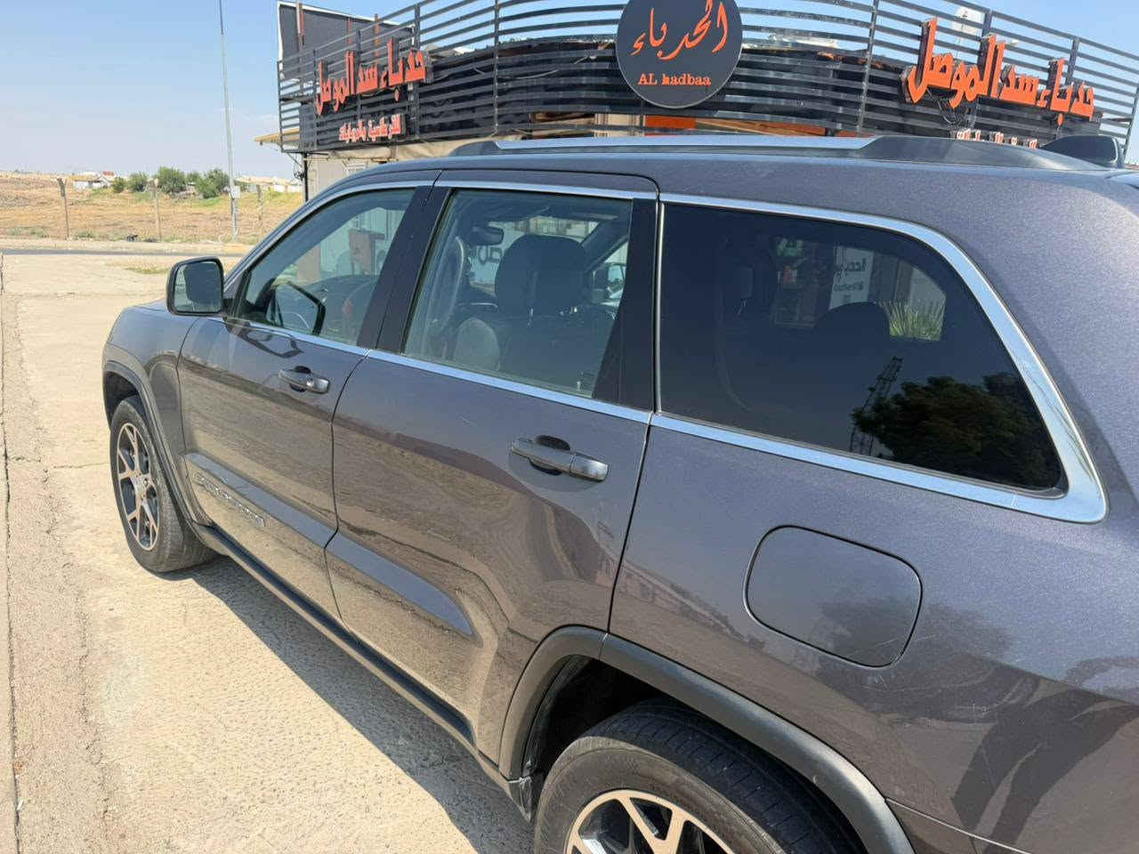 جيب كراند شيروكي موديل 2021
فول بس بدون فتحة ضرر موضح بالسونار مرفق بالمنشور
السعر 225$ وبيها مجال 
ترهم معارض مع BYD فقط 
***********
