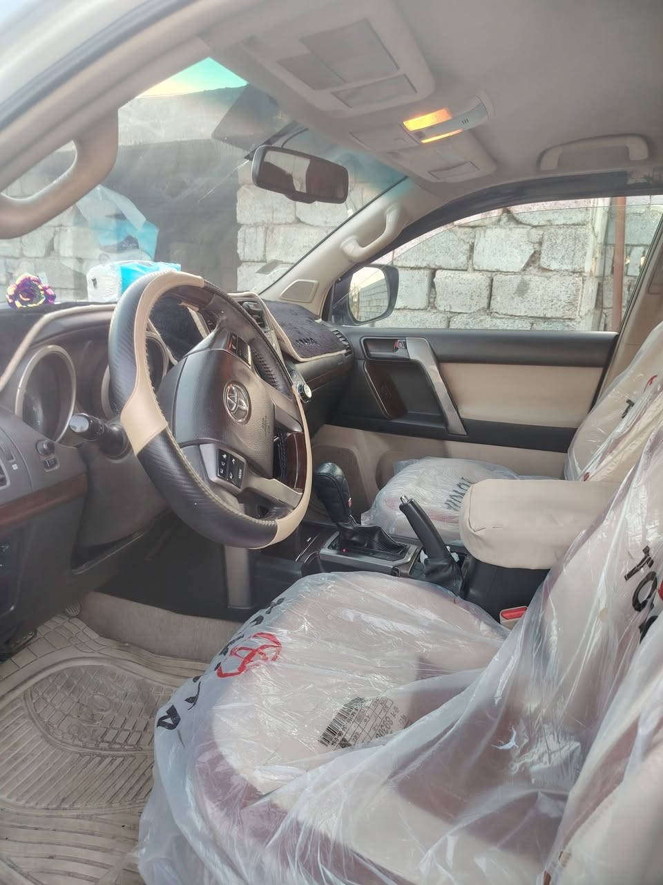 السلام عليكم.. برادو 11.. 4 سلندر 2700 رقم بغداد فول اوتماتيك عدا الفتحة وارد خليجي مكفولة ب 205 وبيها  مجال المكان بغداد
*********** واتساب او اتصال
السلام عليكم.. برادو 11.. 4 سلندر 2700 رقم بغداد فول اوتماتيك عدا الفتحة وارد خليجي مكفولة ب 205 وبيها  مجال المكان بغداد
