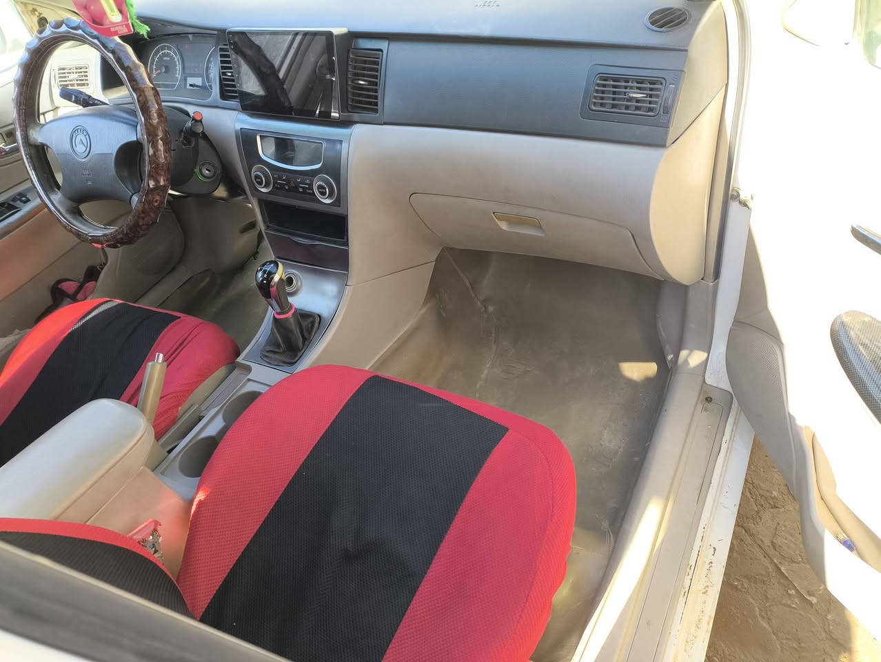 جلي موبل مو ديل 13 سياره جاهزه گير مكينه حداديه تخم تاير كهربائيات مابيه ايي نقص  رقم نگليزي قادسيه بسمي مكان  سياره الديوانية مركز  /***********.    /لسعر 48 /وبيه مجال قليل
