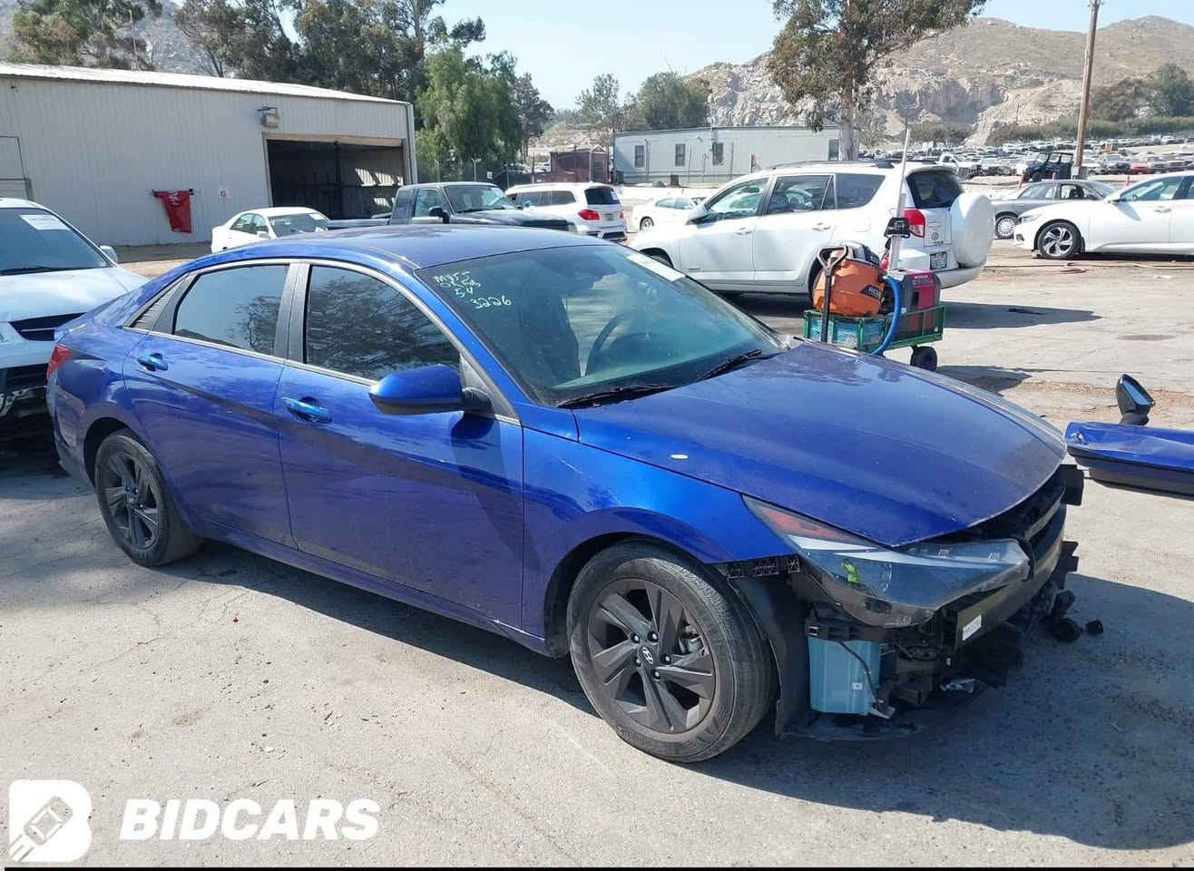 سلام عليكم 
الانتره موديل 22 وارد امريكي بدون ايرباگ  علا وضع الشركه اربيل بسم شركه 
محرك 2000دوش
تشغيل بصمه دخول ذاتي رادارات كامره ذاتيه مانع الانصدام 
نضام مراقبه مع نقطه عمياء 
كروز كنترويل
سايد بريك كهربائي تحكم جهتين بل ستيرن 
شاشه كبيره متصله 
كامره خلفيه دوار 
بصمات بل يده 
تشغيل عن بعد 
فول مواصفات 
عدا الفتحه 
علمن زارع عدسات زنون ب 4اوراق 
السعر 137بيها مجال للستفسار ***********
العنوان كربلاء المقدسة. ♥

نص مكتوب في الصور:
- BIDCARS