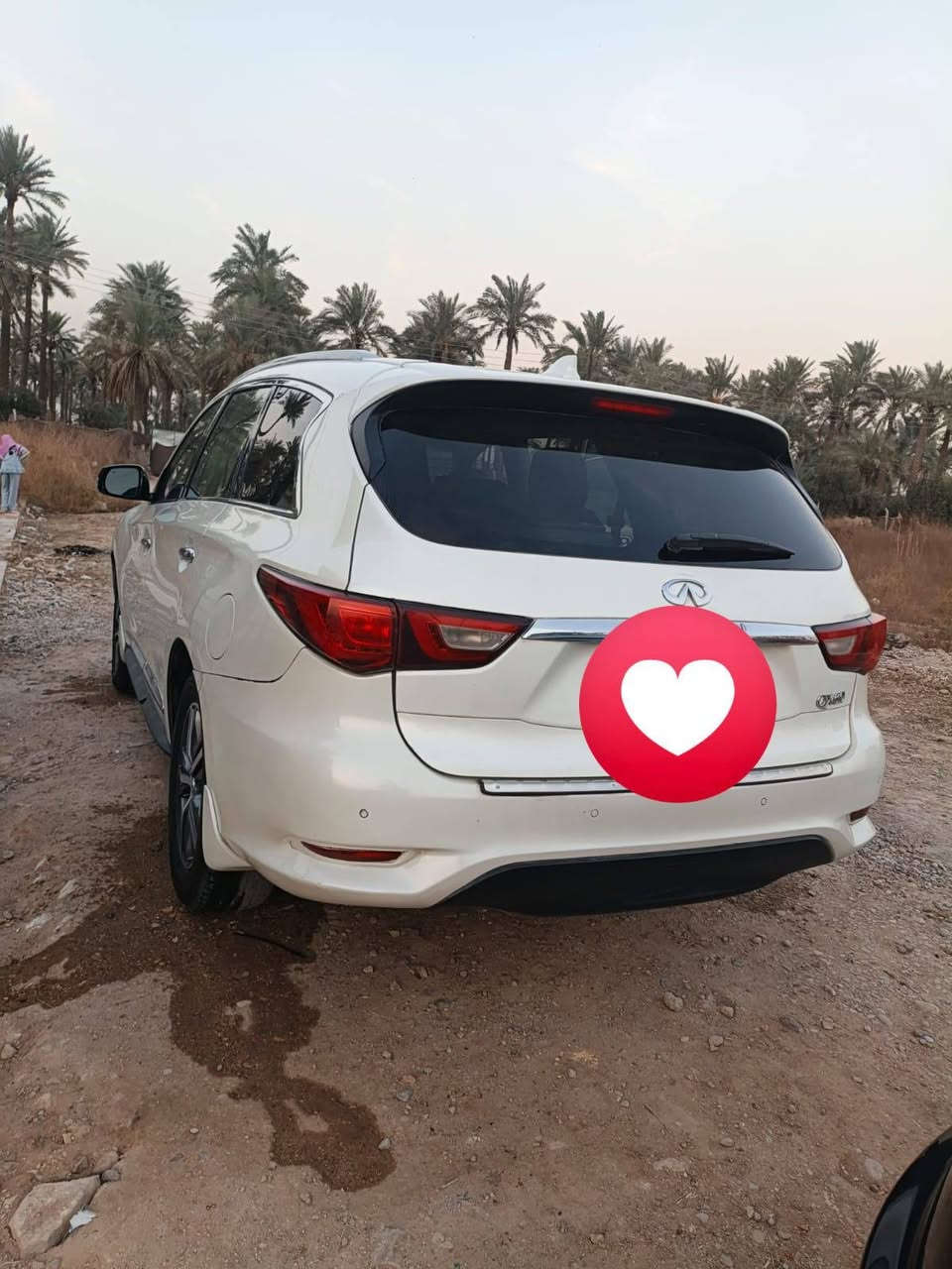 السلام عليكم ورحمة الله وبركاته
نيسان انفنتي QX60 V6 2017
رقم بغداد انكليزي تحويل مباشر 
بااسمي السيارة 
السيارة فول مواصفات لاكشري
تقرير السيارة مرفق مع الصور سرقة 
لا ضربة ولا اي شي 
بلعراق بيها دعامية وصبغ قطعتين كلير فقط 
سيارة كير محرك كلة كفالة  
سيارة مناقصها أي شي كلة ادامة جديدة أول ب أول 
للبيع او المراوس ***********
