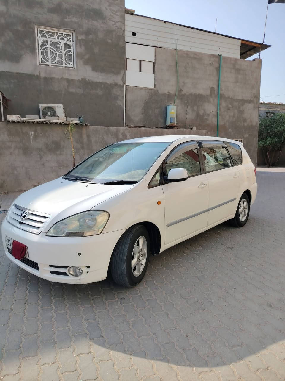 سلام عليكم سياره ابصم مديل 2002 سياره كفاله عامه محرك وكير طك كرتون تبريد شغال ثلج حداده جديده سياره جاهزه من كلشي تخم تاير كربايات كله شقاله مكان سياره بصره الزبير رقم الهاتف *********** سياره بسمي تحويل ثاني يوم بيه تلث قطع بدلات فقط والباقي كفاله
