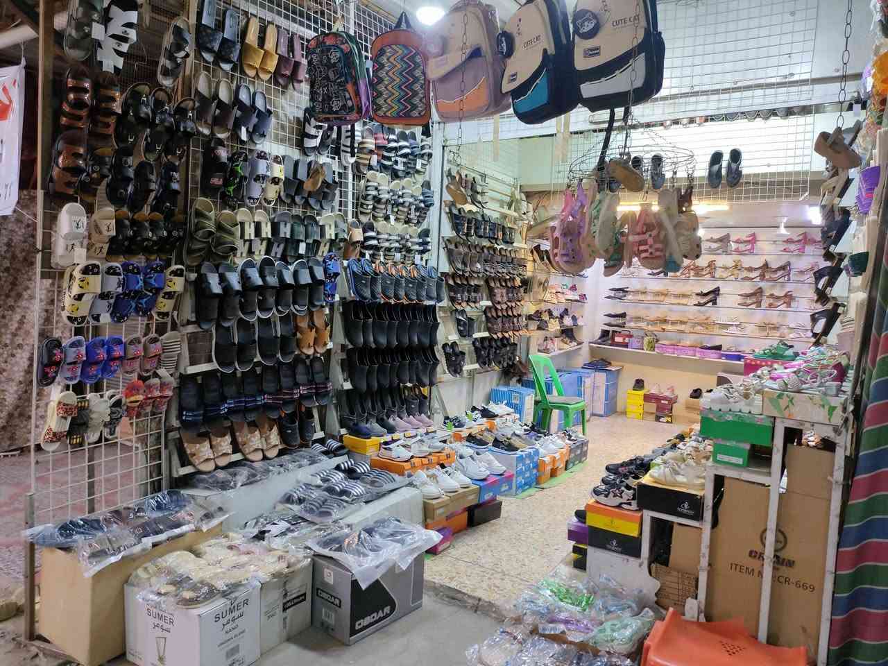 السلام عليكم محل للبيع داخل سوق حي الحسين القديم
الاستفسار ***********
