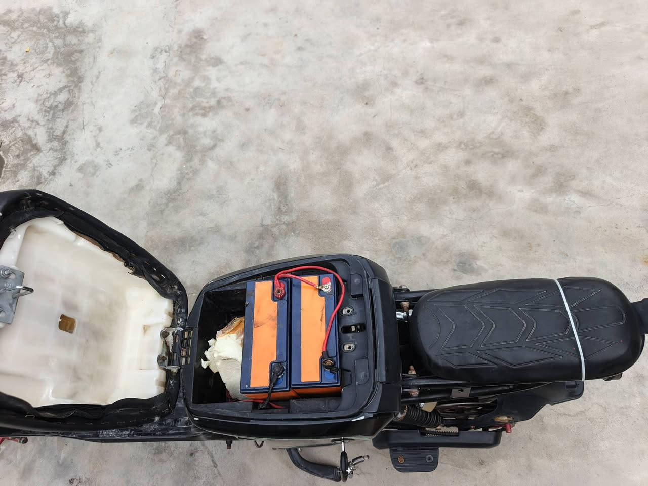 R9 • مستعجل • بطارياته