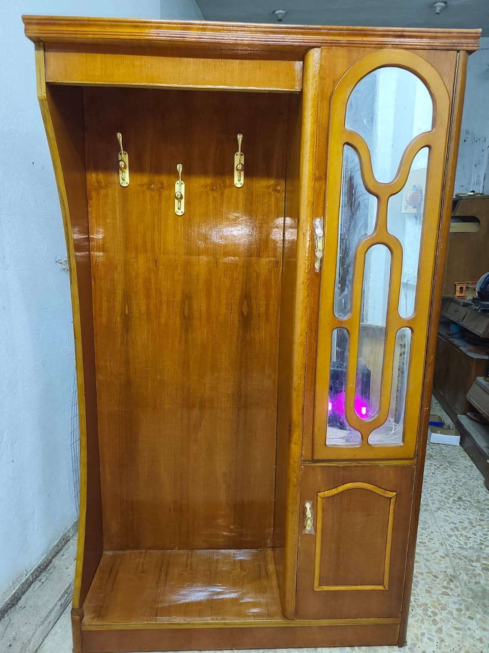السلام عليكم
غرفة تزگام عراقي درجه اولئ
شغل العماره
مسگمينها ب 7 مليون
غرفه كامله
قويه 
جاهزه من كل النواحي
فقط ..نقص تاج جربايه
كنتور مقطع
رفوف +بوري تعلاگة
دنگ جاو
داخل وخارج صاج
6 ابوب...قاطين
......
زاويه ما تنشال مثل ما موضح بالصوره
كشن لوح 
غرفه اجمل واحله من الصور
الصور ضالمتها
للاستفسار
***********
موجود واتساب عمارة, ميسان
