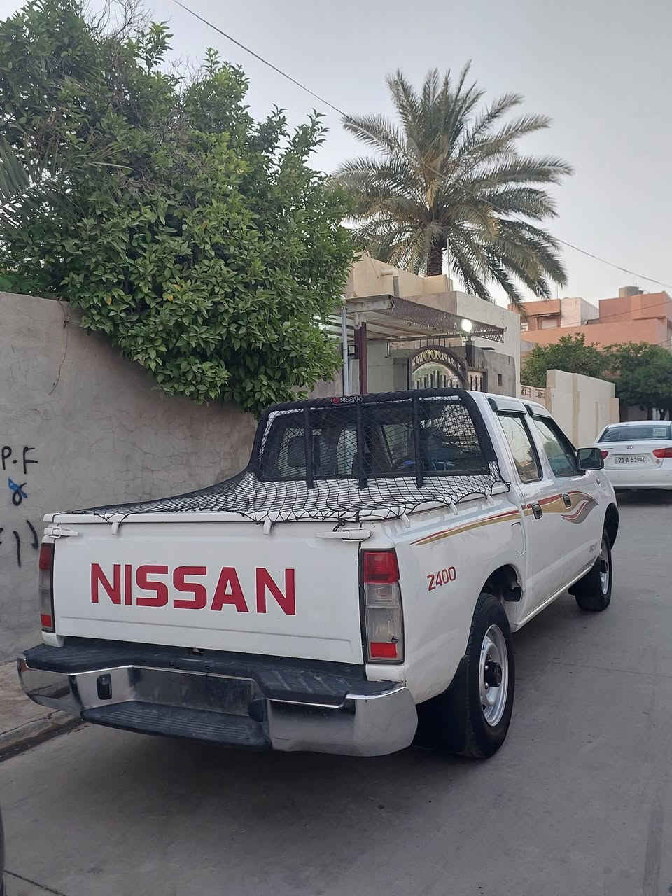 للبيع مزاد داخلية موديل ٢٠١٠ بيه مكانات صبغ بس بدون قماره وتكم شرط بدون حادث كير مكينة شرط صدر أمامي والخلفي جديد تبريد شغال كهربائيات كلها شغال سياره يترقم كركوك فقط سعر ٧٥ مكان سياره كركوك ***********
