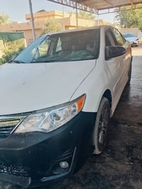 كامري GLX • ٢٠١٢ • فتحة سقف