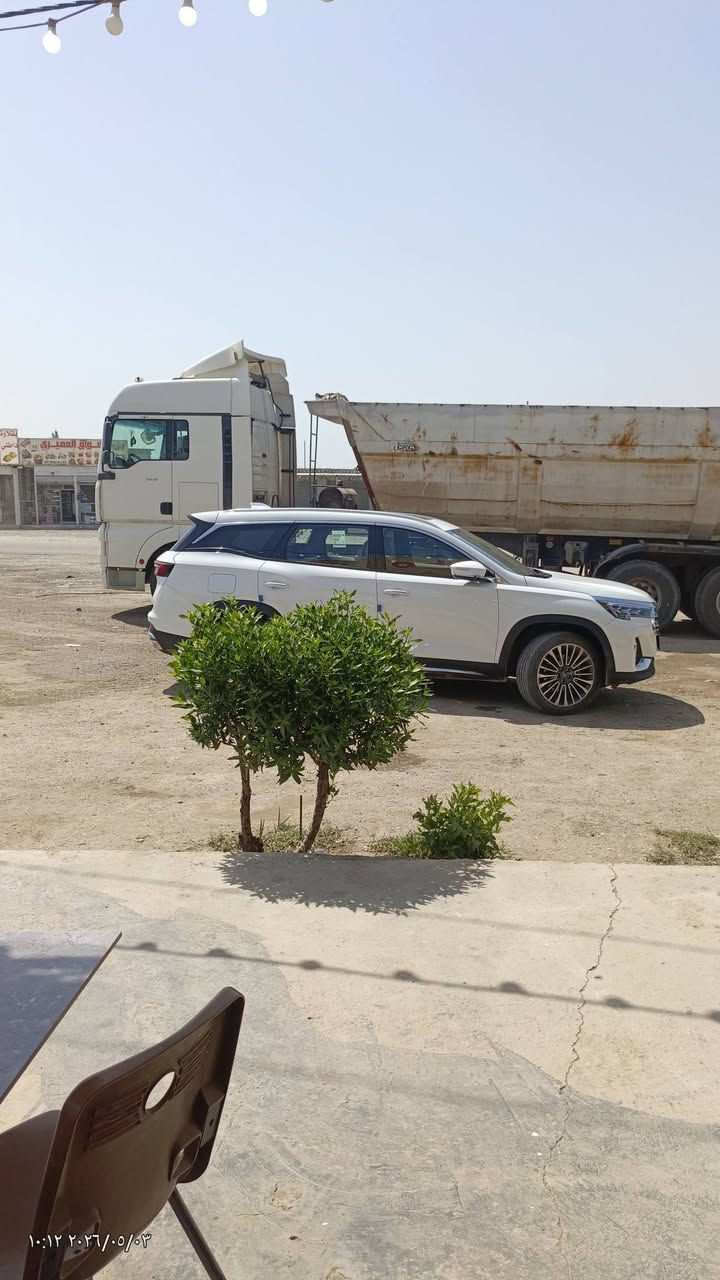 جيتور  X90 Plus خليجي
‎موديل 2024

‎محرك 2000 تيربو 

‎سياره 7 راكب

‎  

‎ فول مواصفات

و تبريد ‎ مقعد امامي كهربائي تدفيه ) 

‎ كاميرات 540 درجه

‎‏‎ثلاث أنظمة قيادة ( ايكو و نورمال و سبورت )

‎‏‎ بانوراما

‎‏‎ فول  ايرباك

‎

‎‏‎ شاشة لمس للتحكم بالمكيف

‎‏‎ تحذير مغادرة المسار.

‎‏‎ رادار جانبي

‎رادار امامي

‎رادار خلفي

‎‏‎ مقصورة الركاب من الجلد

‎‏‎ تبريد مركزي ٣ قطع 

‎‏‎ نظام المساعدة على النزول

‎‏‎ المرايا الجانبية قابلة للطي‎‏‎كهربائيا

‎‏‎ صندوق كهربائي

‎‏‎ حساسات أمامية و خلفية

‎‏‎ حدد سرعة

‎‏‎ دخول وتشغيل ذكي (بصمة)

‎‏‎ عتبات الأبواب مضيئة

‎‏‎ انارة ترحيبية  

*********** علي 

مكاني ديالى جديدة الشط 

السعر 26 مليون دينار
