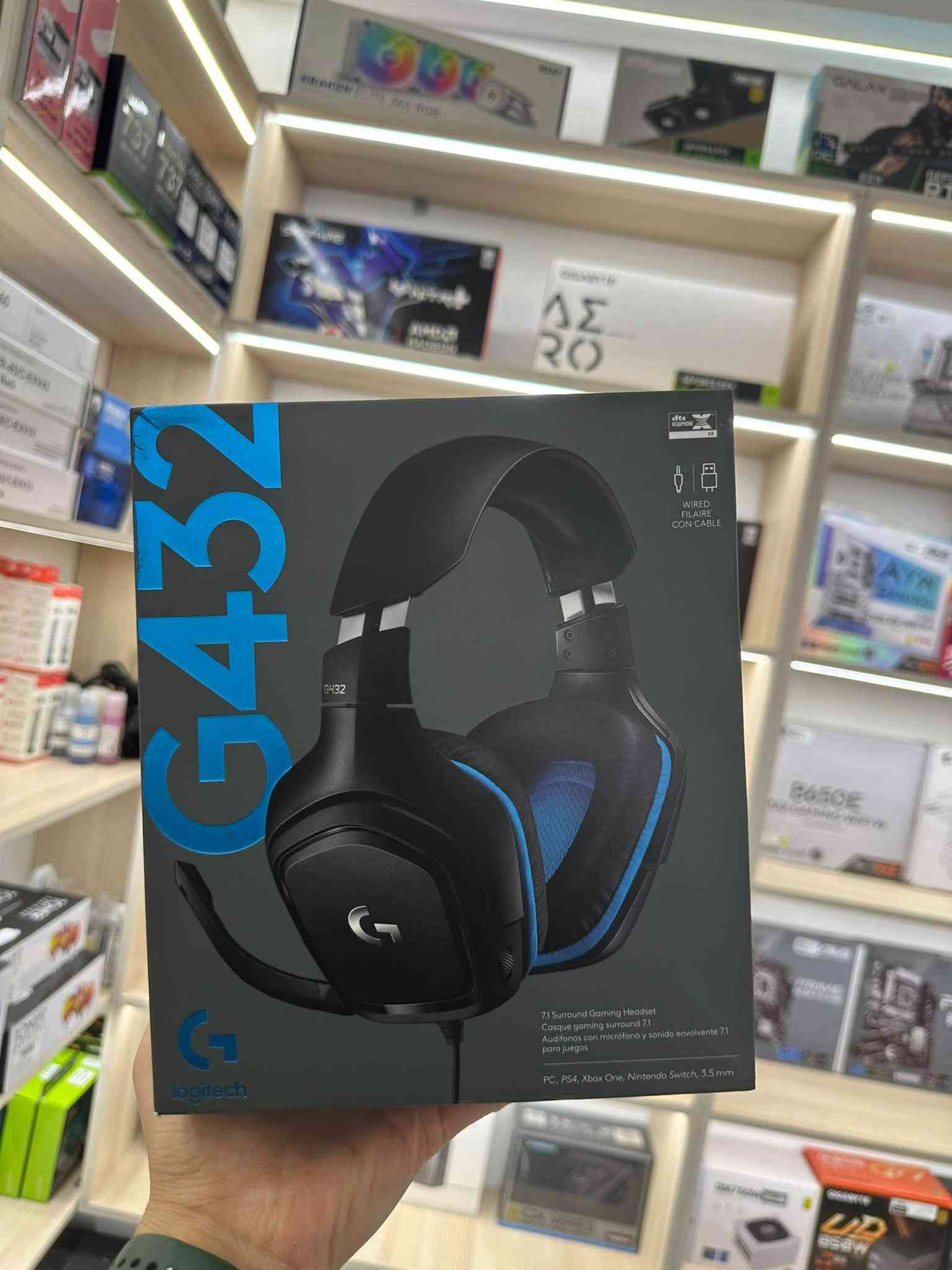 SHEX PC
1- HYPERX CLOUD II NEW 🆕 
2- HYPERX CLOUD II CORE WIRELESS OPEN BOX 
3- HYPERX CLOUD lll OPEN BOX
4- HYPERX CLOUD lll WIRELESS NEW 🆕 
5- HYPERX CLOUD lll WIRELESS S OPEN BOX 
6- RAZER BLACKSHARK V2 X NEW 🆕 
7- LOGITECH G432 NEW 🆕 

توصيل لجميع المحافظات 🚚 
📍دهوك السوق شارع دورة كورك
📩 للطلب والاستفسار
WhatsApp ‪+964 773 416 8767‬L
