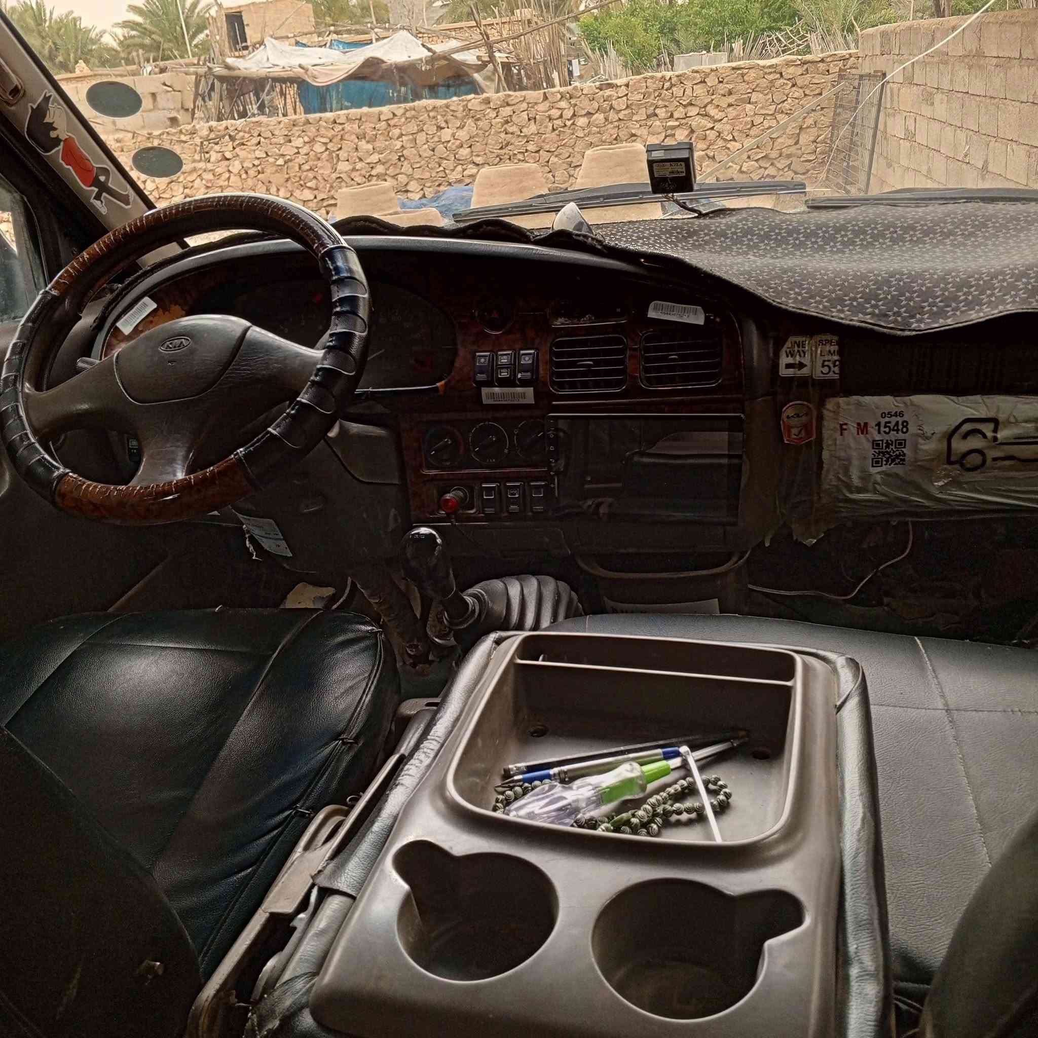 السلام عليكم
كيا بريجو موديل 99 سنويه ل27 محرك منفوض لاتبخير ولا تنقيص كير واكسل كفاله للبيع ***********
