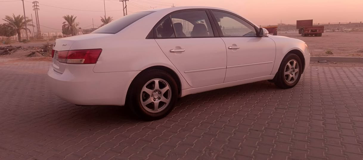 السلام عليكم (ما يعجبك السعر أعبر المنشور رحمالله والديك) 
1سوناته للبيع 
2موديل 7 
3خليجي 
4 فتحه 
5 حداديه ١٠٠/١٠٠
6 محرك وكير ١٠٠/١٠٠
7 كفاله من الضربه القوية عل فحص 
8السعر ٩٧ وبيها مجال 
9العنوان النجف الأشرف
10الرقم ***********
