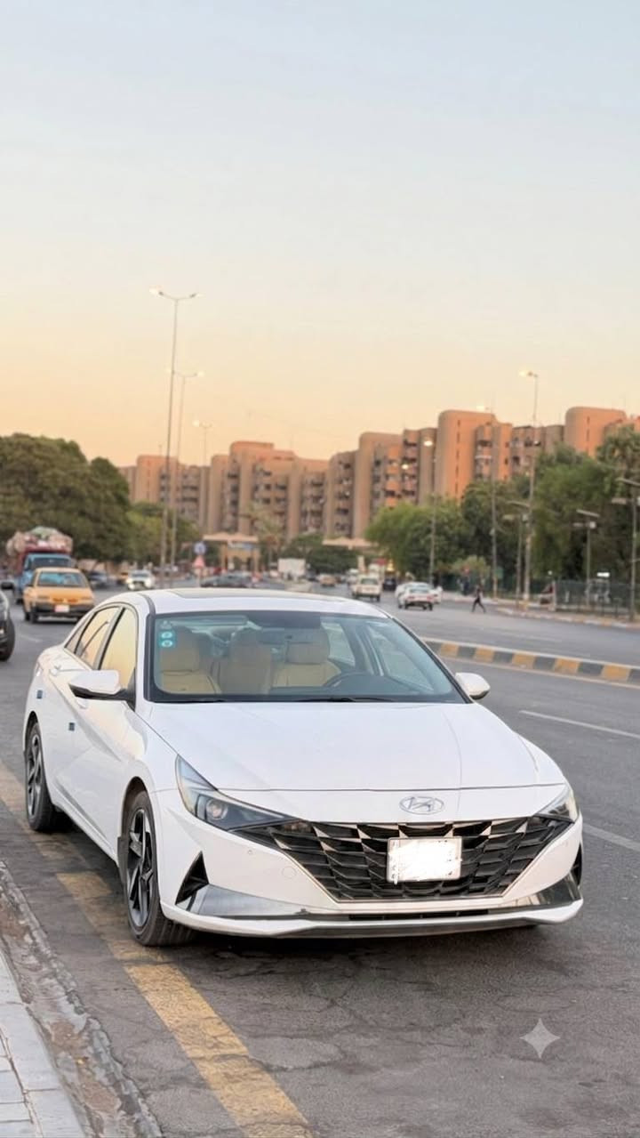 ⭕️النترا2022 خليجي باسمي رقم بغداد محرك 2000 فول مواصفات مكفولة من صبغ والمعجون والضربه فقط بارده صغيره متنذكر اربع اصابع بجاملغ الخلفي وكم رصعه بلقماره ناعمات والسيارة جديدة ماشية 70
بصمه تشغيل
بصمة ابواب
تشغيل عن بعد
فتحه
مكينه 2000 دوش
كير AT المرغوب
حساس امامي وحساس خلفي
ليد امامي وليد خلفي متصل وليد ضباب
شاشه اصليه كار بلي
اشارة ترحيب عند الاقتراب
صندوق ذكي عند الاقتراب
ترحيب ابواب لد عند الاقتراب
كامره دواره
تحكم ستيرن جهتين
ويل كب
اشاير بالمري مري شفط
وضعيات قياده مود درايف
تبريد قطعتين وشحن لاسلكي وبعد مواصفات
السعر 155
ألأتصال ***********
