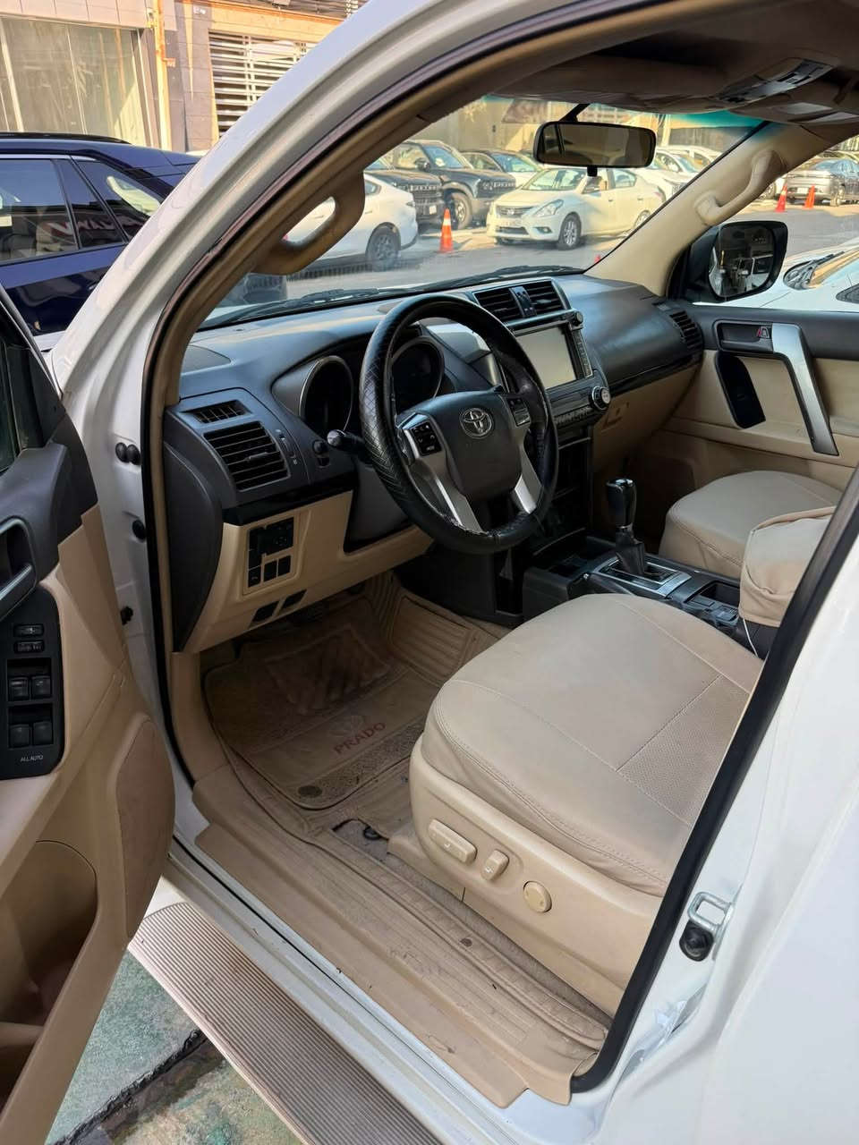 للبيع او للمراوس

تيوتا برادو خليجيه كويتي باب اول 

رقم اربيل مميز

سعره 235
2016 

V6 4000.cc

فول 1/1

دبل سبير 
دبل تانكي
فتحه 
شاشا كبيره
كرسي كهرباء
تحكمات ستيرن 
7 راكب 
ماشيه فوك ال 200
السياره كير محرك صدر خير من الله

علماً السياره وارد الكويت وكالة الساير بيه رش اربع 5 قطع بدون ضرر بدون دواخل

***********
