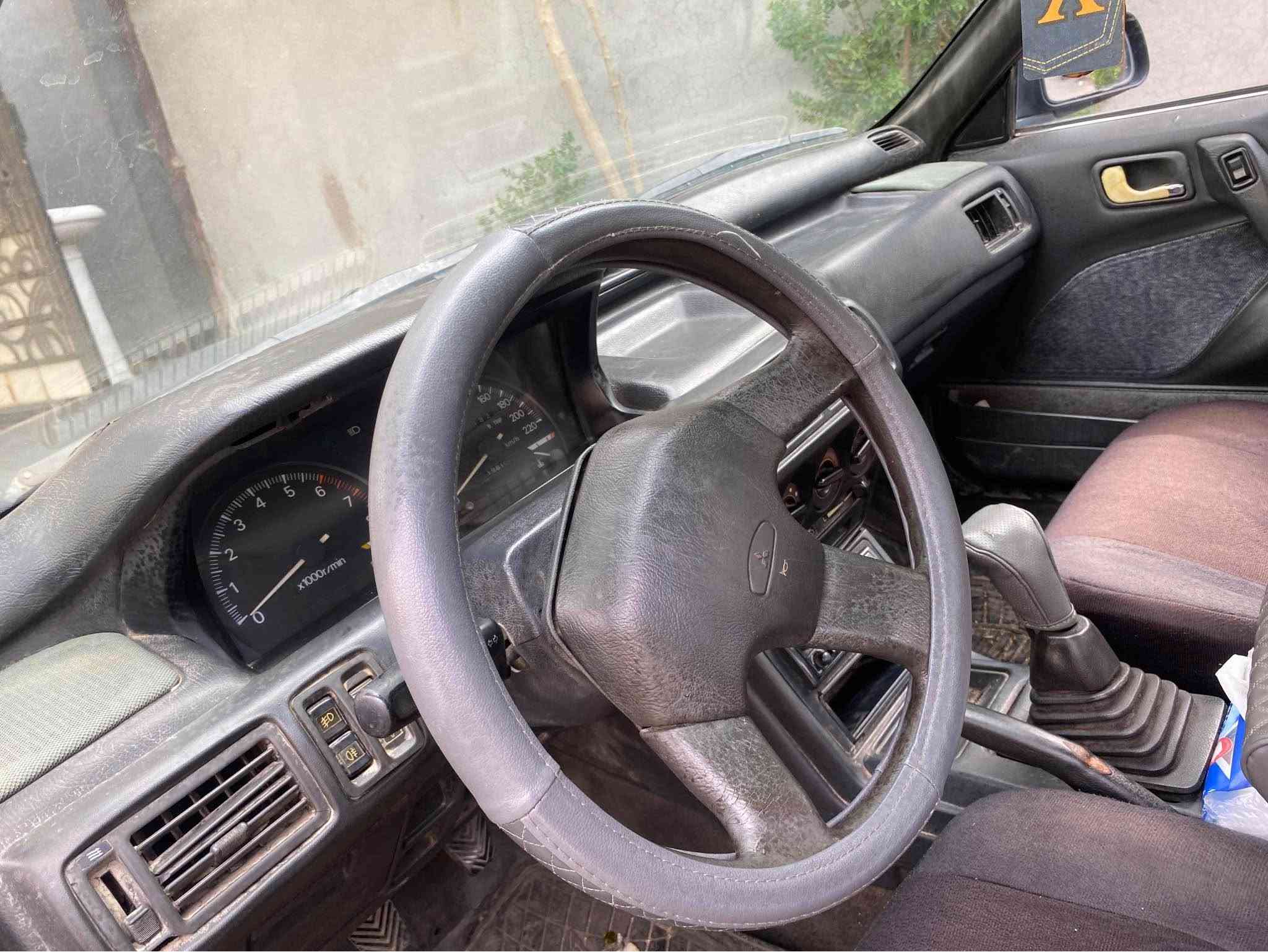 مستبوشي 1991 مكفولة

محرك وكير سوناتا جديد 
اربعه تايرات جدد 
سنوية جديده 2031
بطاقه بانزين موجود
سياره من شركة بيد شخص 

السعر 35
*********** كركوك, العراق
