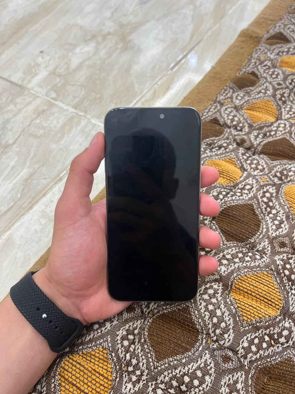 السلام عليكم
للبيع ايفون 15 Pro Max

الذاكرة 256

بطارية 91 

عدد الدورات 317

الجهاز ما مبدل بي شي عل فحص 

السعر / مليون و 125 وبي مجال قليل 

رقم الهاتف / ***********
