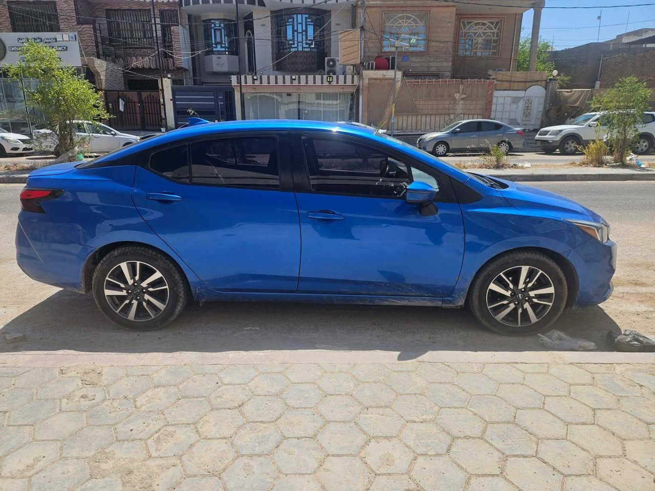للبيع نيسان فيرسه موديل ٢١ رقم بغداد مشروع وطني ماشيه ٧٠ الف وارد امريكي حادث جملغ وبنيد السعر شده وبيه مجال مكان نجف اي ستفسار *********** رقم صاحبه 
مكلف بل نشر

