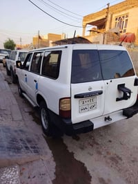 نيسان باترول • موديل ٢٠٠٠ • مكينه ٤٥٠٠