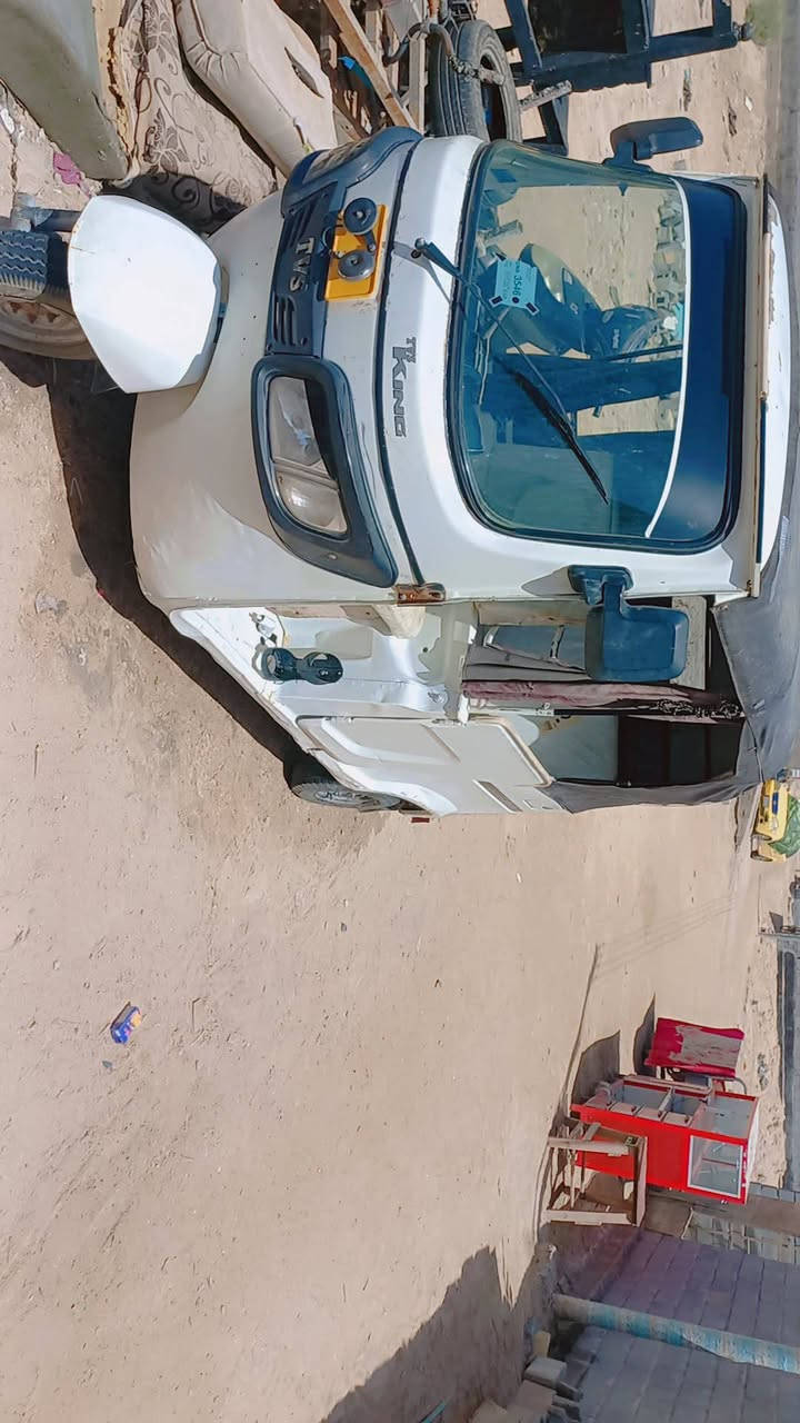 سلام عيني تيك توك للبيع موديل 20.كل عطر ما بيه محرك نظيف ما مفتوح تائرات مالاتها كلهن جدد اوراق بصره*********** السعر4
