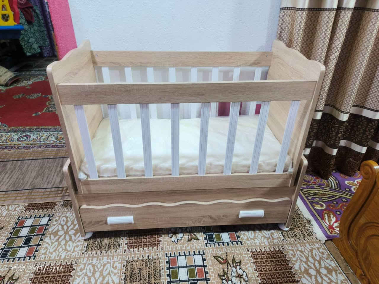 سلام عليكم اخوان كاروك أطفال للبيع لون صحراوي نضافه الله شاهد ميه بالميه مستعمل قليل جداً والشراي يجي يشوف بعينه السعر 120وبي مجال مكاني البصره الحيانيه رقمي للاتصال ***********

نص مكتوب في الصور:
- ١٦:٤٩ ٢٠٢٣/٠٥/٢٨
- ٢٠٢٣/٠٥/٢٨ ١٩:٤٣
- ١٩:٤٩ ٢٠٢٦/٠٥/٢٨