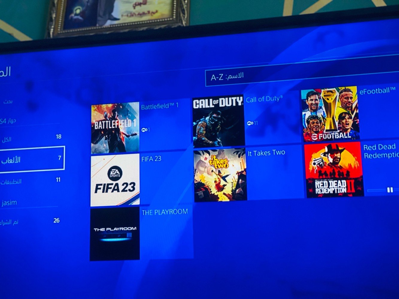 سلام عليكم 
بلي ستيشن 4 سلم 
ps4 سلم 
ذاكرة تيرة 872 
محدث اخر تحديث اونلاين 13.52
يحتوي على العاب هواي كدامك بل صورة
كامل ملحقاته البلي لوك ستيكر نضيف 
يجي وياه جوسك وحدة تجارية الاصلية موجودة بس مفلشة
السعر 250 وبيه مجال 
مكاني بغداد العبيدي