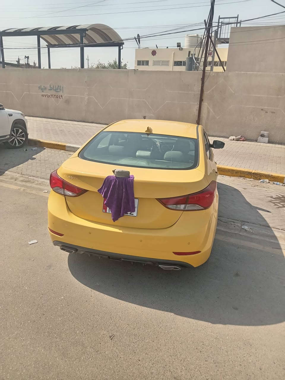 اخوان السلام عليكم النتراء صطعش امريكي للبيع حادثه بامريكا جاملغ ايسر وبسمي تحويل مباشر اخوان السياره جاهزه محتاجه فقط تبريد وجم قطعه حداديه بسمي رقم انكليزي السعر 105 
رقم الهاتف ***********
