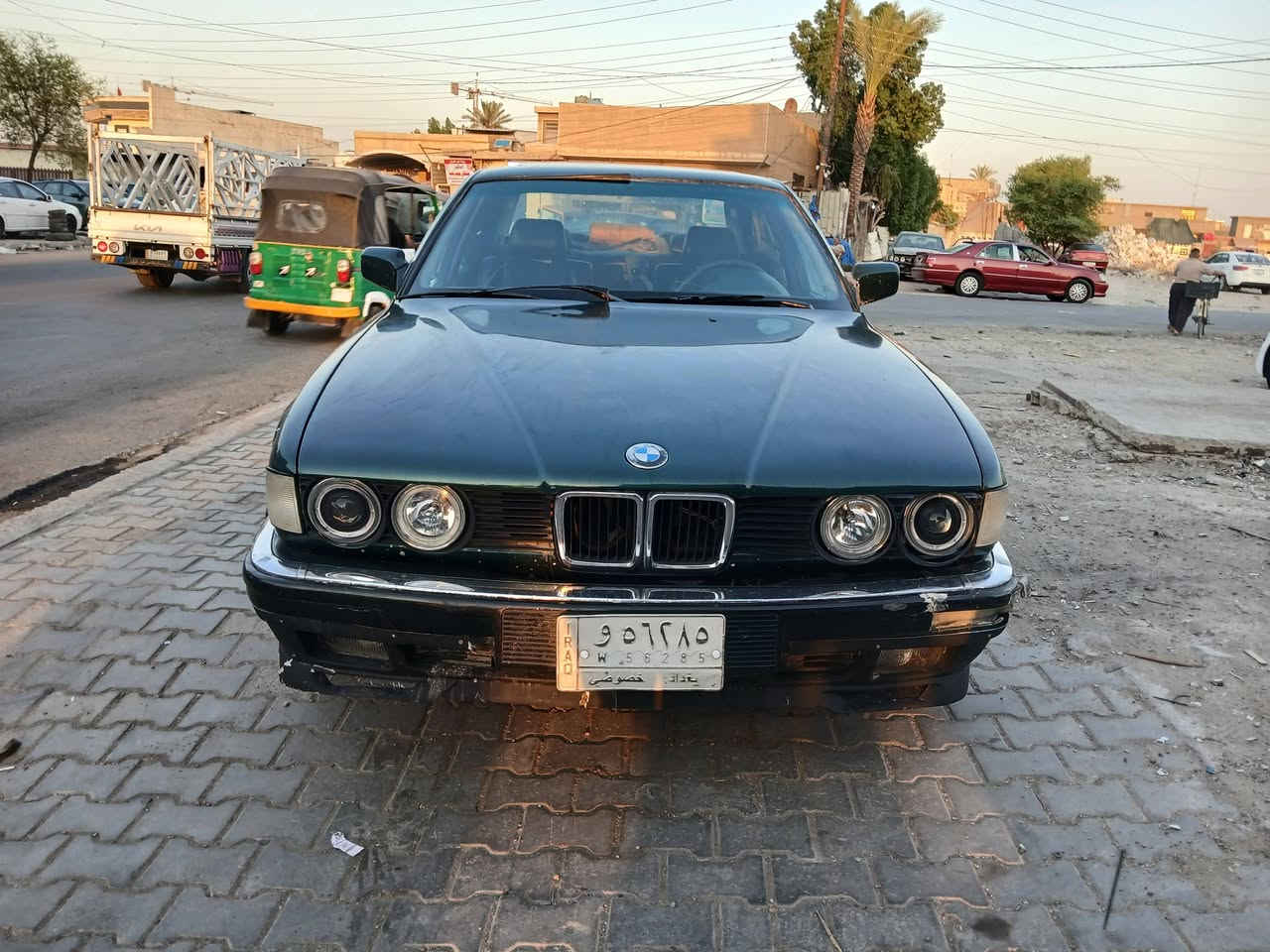 سلام عليكم شباب بي ام موديل 1991حجم 735 مفتوك للبيع مكينه V6وكير لا تنقيص ولا تبخير ولا نضح وشلعه ومعدل بسرط ترايك وين ما يعجبك تبريد شغال بس منقص غاز لايت اكس سوارات جدد ناصي ثلجي وعالي اصفر سياره خير من الله شغل وطلع وين ما يعجبك رقم بغداد تحويل ثاني يوم سعرهه 38 وبيهه مجال قليل مكان السياره المحموديه قضا بغداد *********** وترهم مراوس
