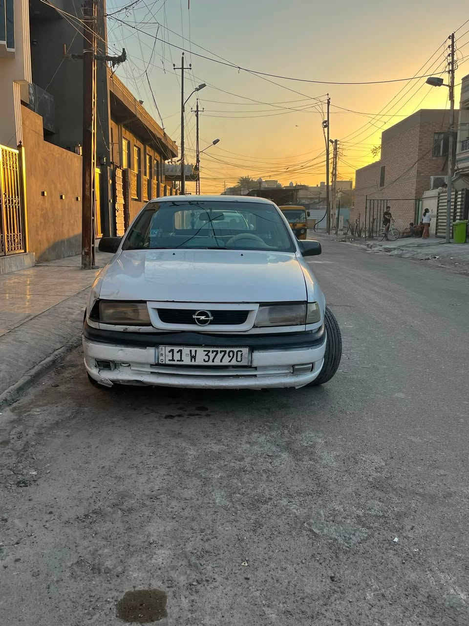 سلام عليكم اوبل فكترا 94 وارد ياباني اصل تبريد بس مو شغال محرك 20 محرك وكير انظاف كهربائيات شغاله السياره حلوه باسمي تحويل مباشر السنويه ما صاقطه لل 27 السياره يرادلها ترتيب المكان بغداد الجديده السعر 35 بيها مجال شي قليل عليها غرامه 100 الف ينزل من سعرها الرقم ***********

