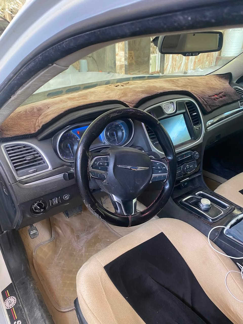 اوباما 15 مرمزه 16 رقم ذي قار مكينه 3600 بيها جاملغين أماميات صبغ وبارد قليل بالداير مال جاملغ الخلفي موضح بالصور صور حادثها موجوده بالصور السياره جاهزه وحلوه محدثه دعاميه وبنيد srt مكاني البصره قضاء المدينه السعر 145 ***********
