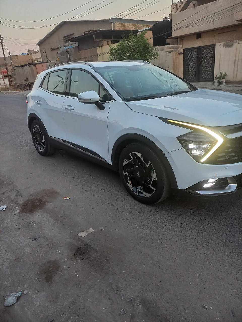 سبورتج ٢٤ خليجي رقم بغداد بسمي ماشيه ٣٨ الف تخم تاير الشركه سبير منازل تشغيل وابواب بصمه كشنين كهرباء اشاير ومري شفط تدفه كشنات بيها ملاحضات السونار مرفق في المنشور السعر ١٩٠ المكان بغداد مشتل ***********
