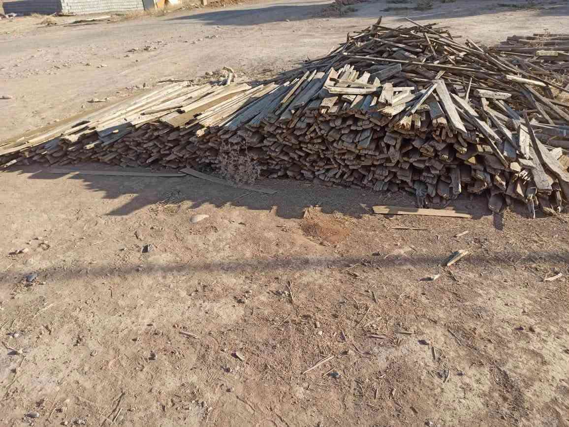 سلام عليكم قالب خشب للبيع مساحه 120متر مرتب وحلو درسك نضيف 

الموقع القيارة قرية ازهليليلة 
***********
***********
***********
