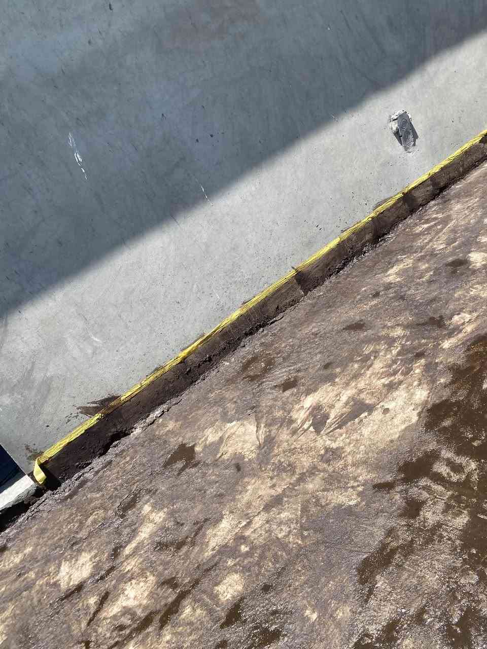 السلام عليكم 
شغل هندسه👷🏻‍♂️
تطبيك+فلانكوت+ماستك وكوي وقلع +جير+تصيلح مرازيب
+قواعد تانكيات
بانسب الاسعار🔥
للتصال📞
***********
وتدلل❤️
