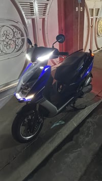شمعه للبيع مكاني بغداد شعب 07772375641  اذا بس تعامل وجعص لاتخابر👍🏻🤍
