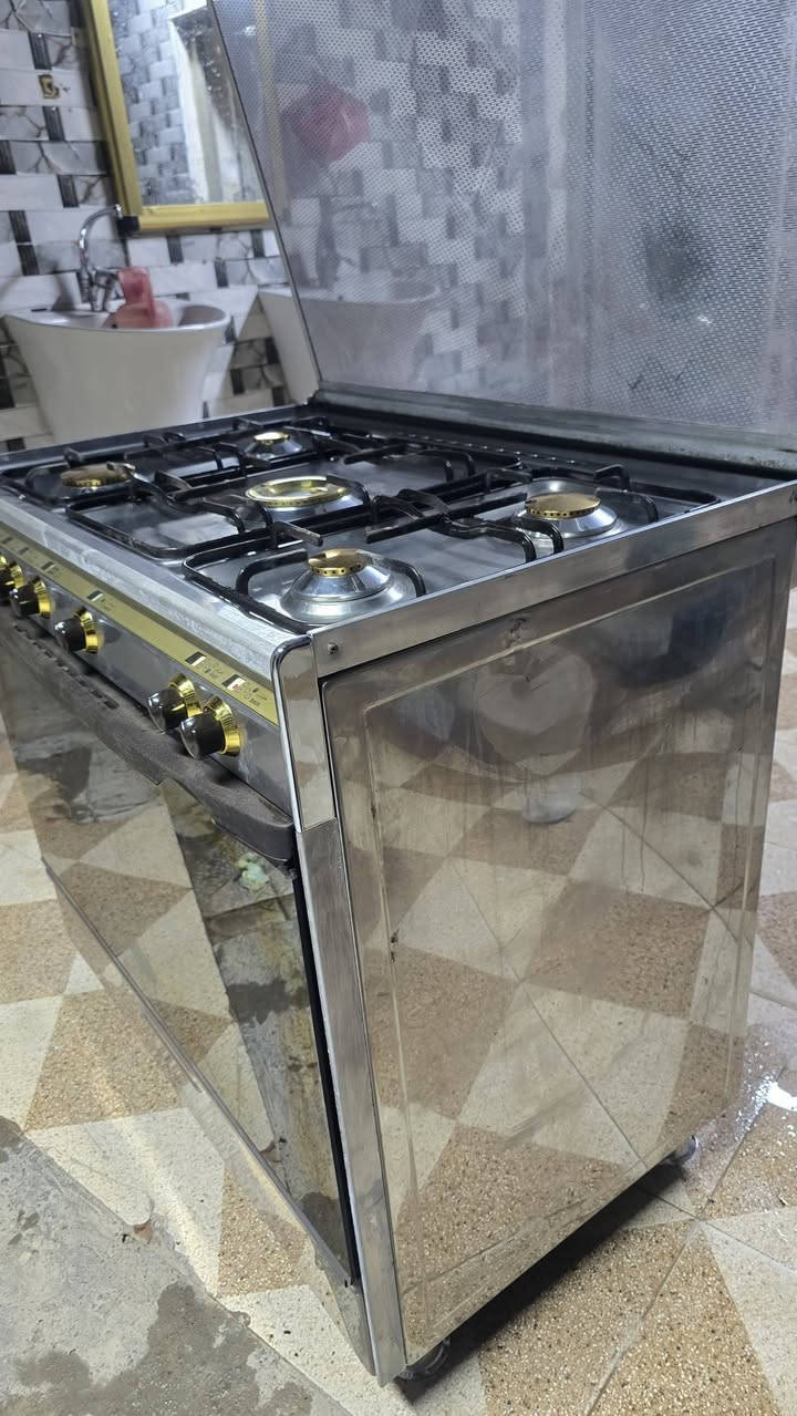 طباخ كريازي البيع 
***********
