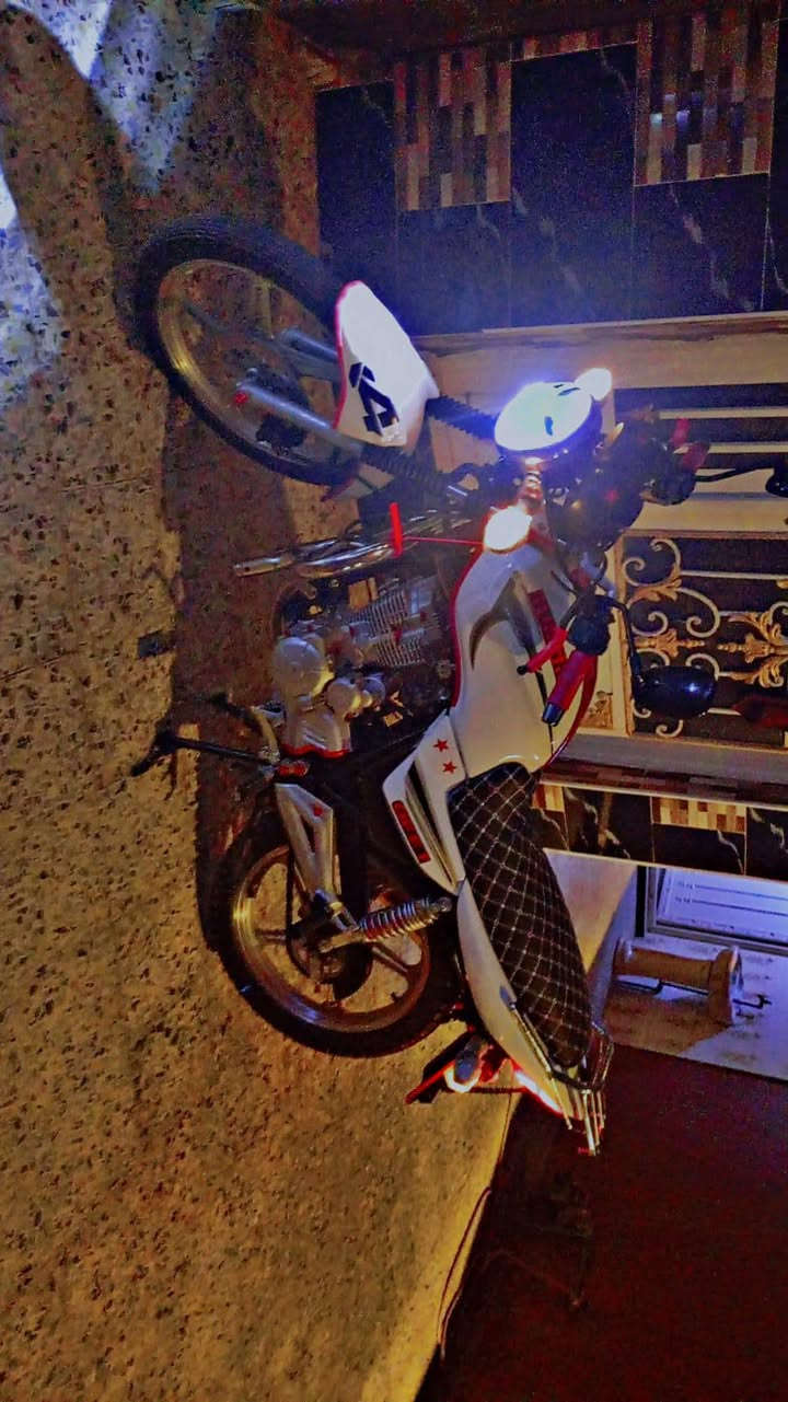 دراجه هيوشه للبيع سعر 800وبيها مجال دراجه كلش حلوه وناعمه اي نقص ما بيها عنواني الرمادي التاميم رقمي ‏‪***********‬‏
