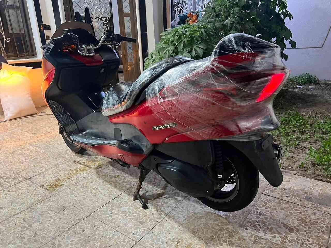 السلام عليكم فورزا 08 دراجه حلوه نظيفه بيها نقوصاتها كلتش خلفي بدايه خفيفه قبق كلات السواد ماكو المثلث مال وجه ماكو هذني نقوصاتها عداهن الدراجه حلوه مكاني حي الجهاد الرفاق اللي يحب يتواصل يتصل على الرقم *********** السعر 700 وبيها مجال بسيط
