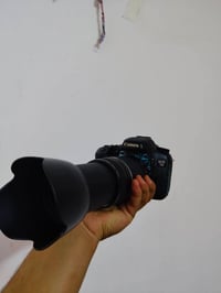 #للبيع_كانون7d للبيع !!! كانون 7d الكامرا نظيفة مع عدستين ورام وبطارية...