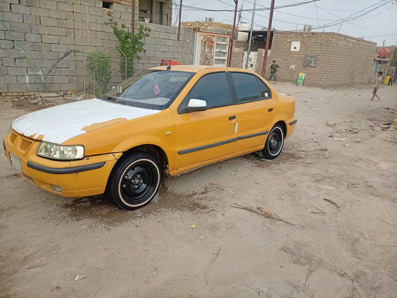 سلام عليكم سمند موديل 2012 بكلايت كريستال مكفوله من ضربه وتبديل وصبغ مكينه وگير وحداديه.وتبريد ثلج شرط    وتخم تايرات توني شادهن بلخطه كهربائيات كله شغاله رقم بصره ألماني تحويل ثاني يوم هيئه وغرامات عله مشتري مكان الناصرية تضحيه سعر 17 وبيها مجال قليل حگ جيتك  رقم ***********
