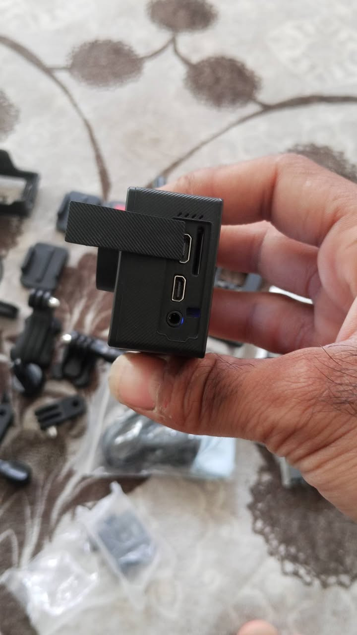 اكشن كاميرا للبيع سعرها 40الف بيه مجال متوازي على بيعته الكاميرا دقته 4k ممشتغله بعده جديده بجيس 
شراي خابرني أو راسلني واتساب 
 ***********
***********

