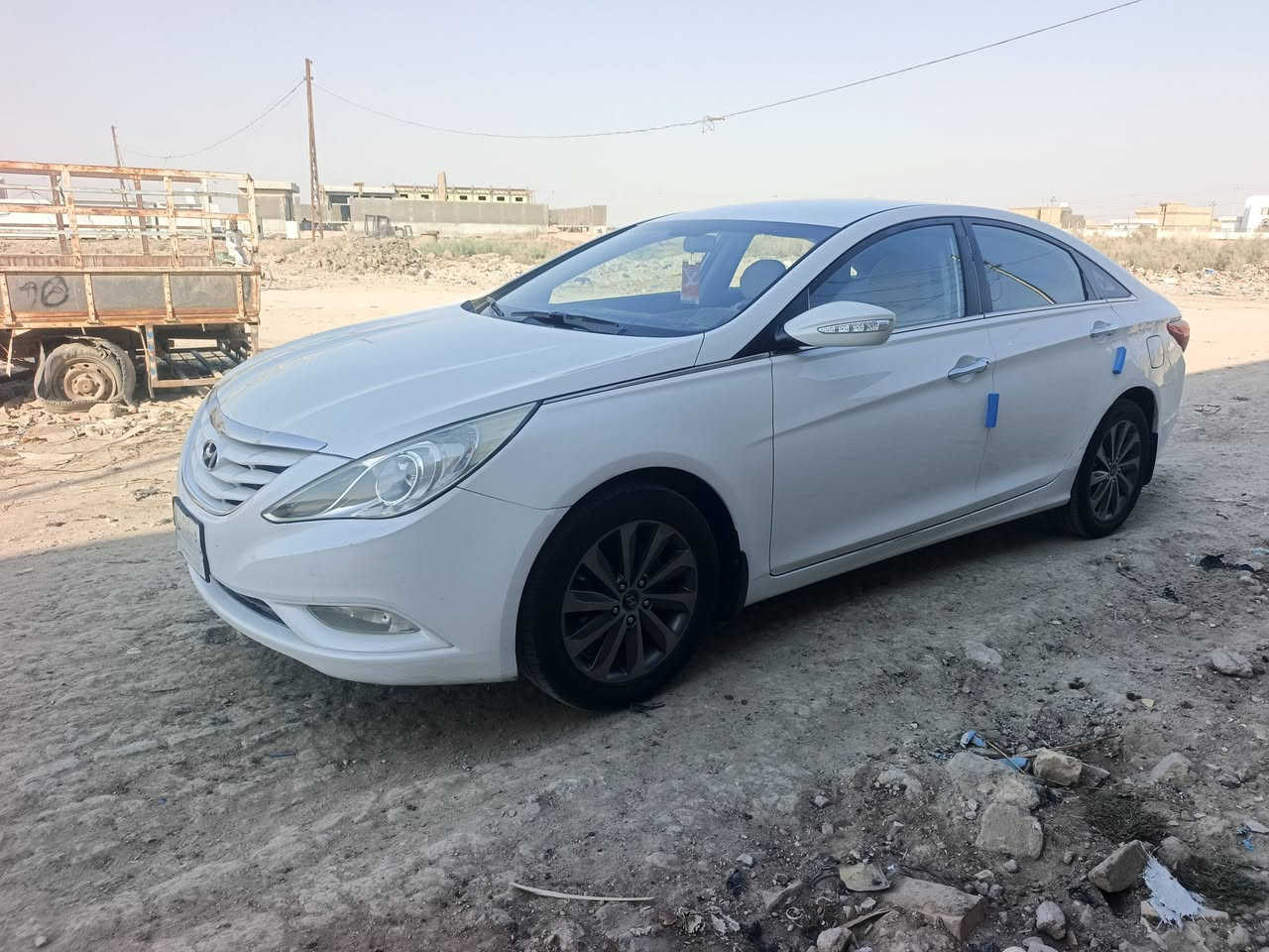 السلام عليكم
سوناتا موديل 13 خليجي مكفولة من الفتح والتبديل بيها رشات صبغ مكينة وكير وتبريد وحدادية وتخم تاير جاهزة من جميع النواحي مداور ثاني يوم حجم المكينة 2400 دوش المرغوب السعر وباقي التفاصيل اتصل *********** بي وات ساب 

مكاني رميثة سماوة
