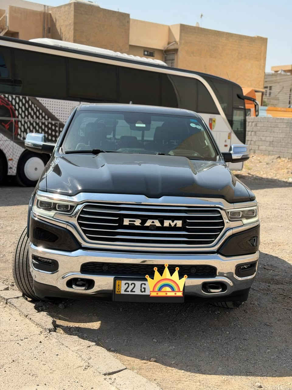 رام لمتد لونك  هارلم

RAM LONGHORN LIMITED 2024    HARLEM 
فول مواصفات 
مغلفة ppf
بانوراما كاملة  
كراسي امامي خلفي تدفئة وتبريد 
شاشة كبيرة تيسلا 
رادار امامي خلفي جانبي
نقط عمياء 
كامرات 360 
كاميرا بالمراية الوسطية 
دوس كهربائية جهتين
لدات امامي خلفي وعدستين 
شاشة دجتال 
خزن ميموري 
ويل حجم 20 
محرك 5.7 هيمي
ماشية 58 الف ميل 
مكفوله كفاله عامه
مكانها اربيل
رقم الهاتف (***********)
السعر ٤٦،٧٥٠ $
