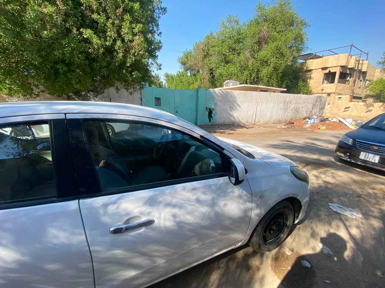 سلام عليكم للبيع موديل 19 بغداد ماشيه 189 بيها 3 قطع بارد وقطعه صبغ مكاني الكرخ الاسكان 
سعرها 78 قفل 
***********

