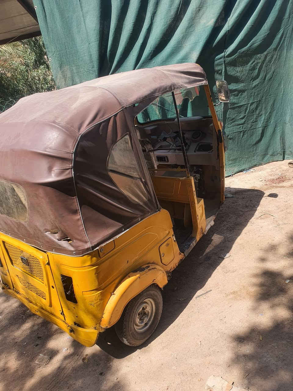 سلام عليكم من ارخص لدمن تك تم 21تك تك كشر يحتاج تعمير مجفتة تجفيت عام اكسن وبوشة وبستم وبك كلة شركة رقم نكليزي بغداد بسمي تحويل ثاني يوم سعر 6ملاين. وربع مكاني بغداد شعب ***********
