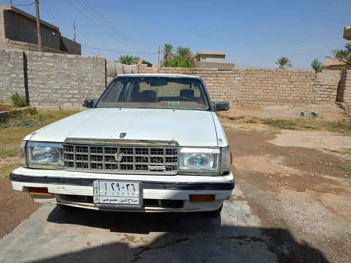 السلام عليكم مكلف بل نشر 
سوبر موديل 87 مصبوغه عام السياره كدام العين تبري الذمه 
للبيع او امرواس 
سنوية منتهيا 
السعر 30 وبيها مجال 
بسمي السياره تحويل ثاني يوم 
 هذا رقم صاحب السياره ‏‪***********‬‏
