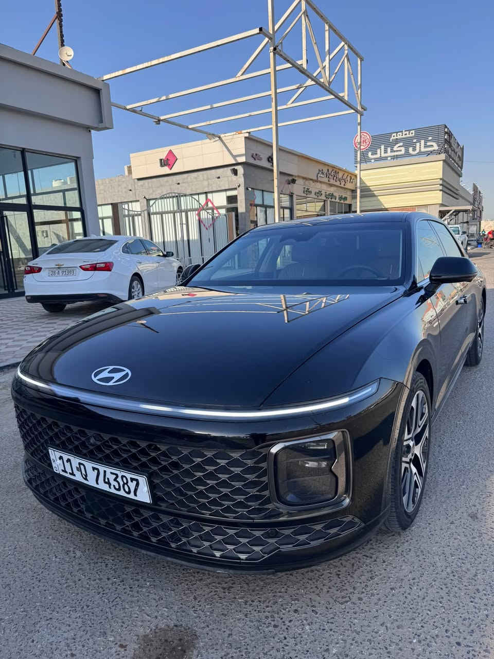 ازيرا 2023
السلام عليكم
 ازيرا الشكل الجديد موديل Vip 2023 
اعلى مواصفاات مواصفات خاصه فول وراد كوري هايبرد + بانزين 
محرك 1600 توربو 
المواصفات فول واحد ع واحد
ماشية 48 الف كيلو 
جنطة كهرباء
كلشي لمس
الكشنات جلد دشبول جلد لونين 
مساج ب كشنات
٣شاشات فول تحكم + شفتات ستيرن
 واتو بارك مري قلاب نقطه عمياء كامره محيطيه
كهرباء فول تحكم كهرباء ستيرن كهرباء 
 الكشنات حار بارد
6 كاميرات حساسات امامية خلفية رادارت امامية وخلفي تشغيل عن بعد تتقدم وترجع بالريمونت 
 وبردة خلفية  كهرباء وبعد هواي ما ينعدن
المواصفات من الاخير السياره ماكو شي ما بيهة
حادث  جاملغين امامي   + بنيد 
تخم تايرات جديد 
الصدر مال وكاله 
السونار  موجود 
السياره مكينه كير ع شرط +ربع ما ذب عليهة جاهزة ع اخر حبايه

 السعر: 200 قفل  

سيارة نضيفة كلش 
مكان السياره  النجف 
للاستفسار الاتصال ***********  موجود واتساب 
مداور ثاني يوم
