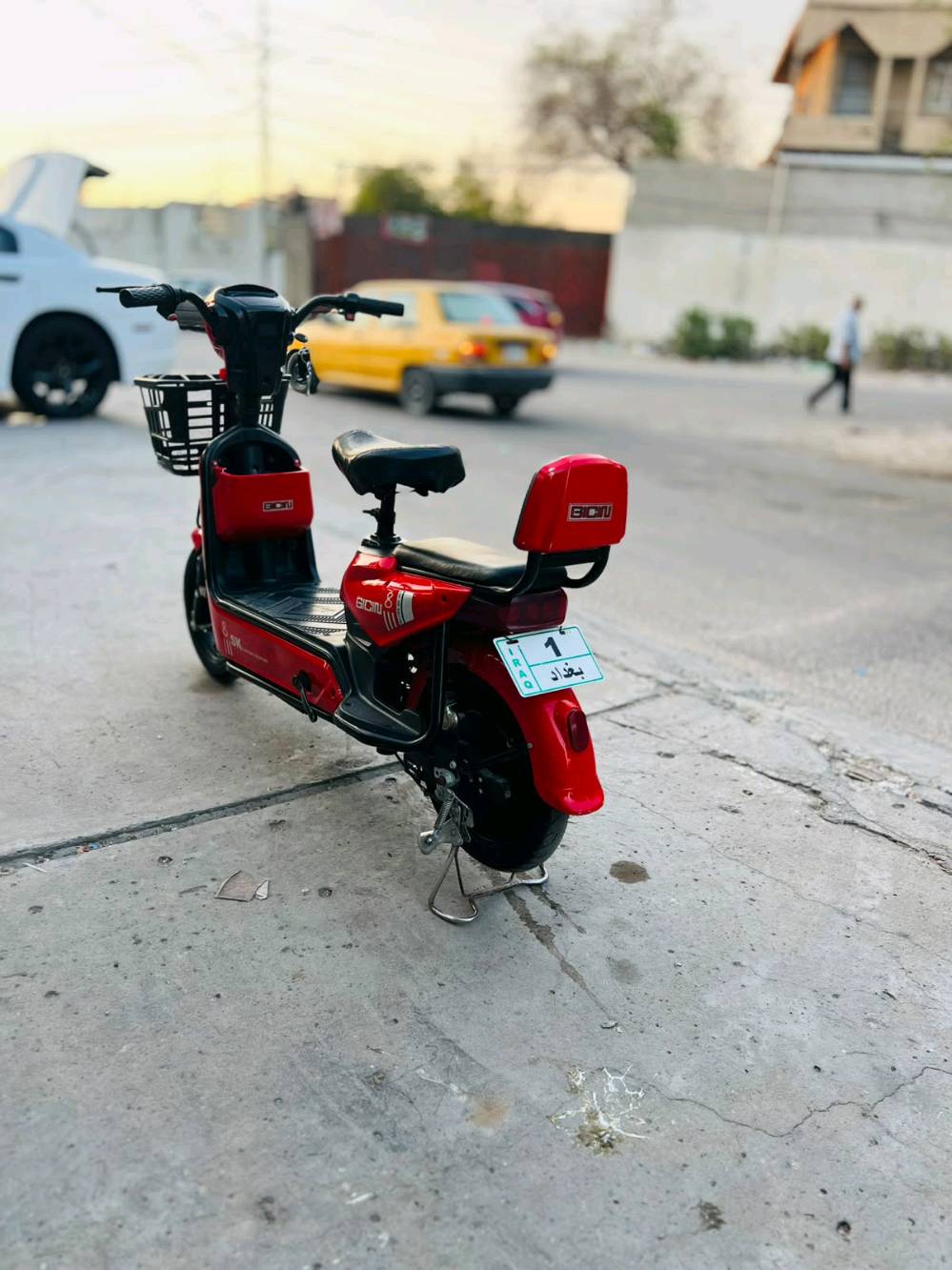 السلام عليكم دراجه شحن للبيع لايت ثلجي عالي ناصي بك لايت  ستاند صفح ستاند تعليك اشاير 4بطاريات دبل تايرات جدد هورن شغال نضيفات  كفرات نضيفة  شاشة 3نمر مكاني بغداد الجديده سعر 225وبيه مجال حك جيه للاستفسار ***********واتساب قفط