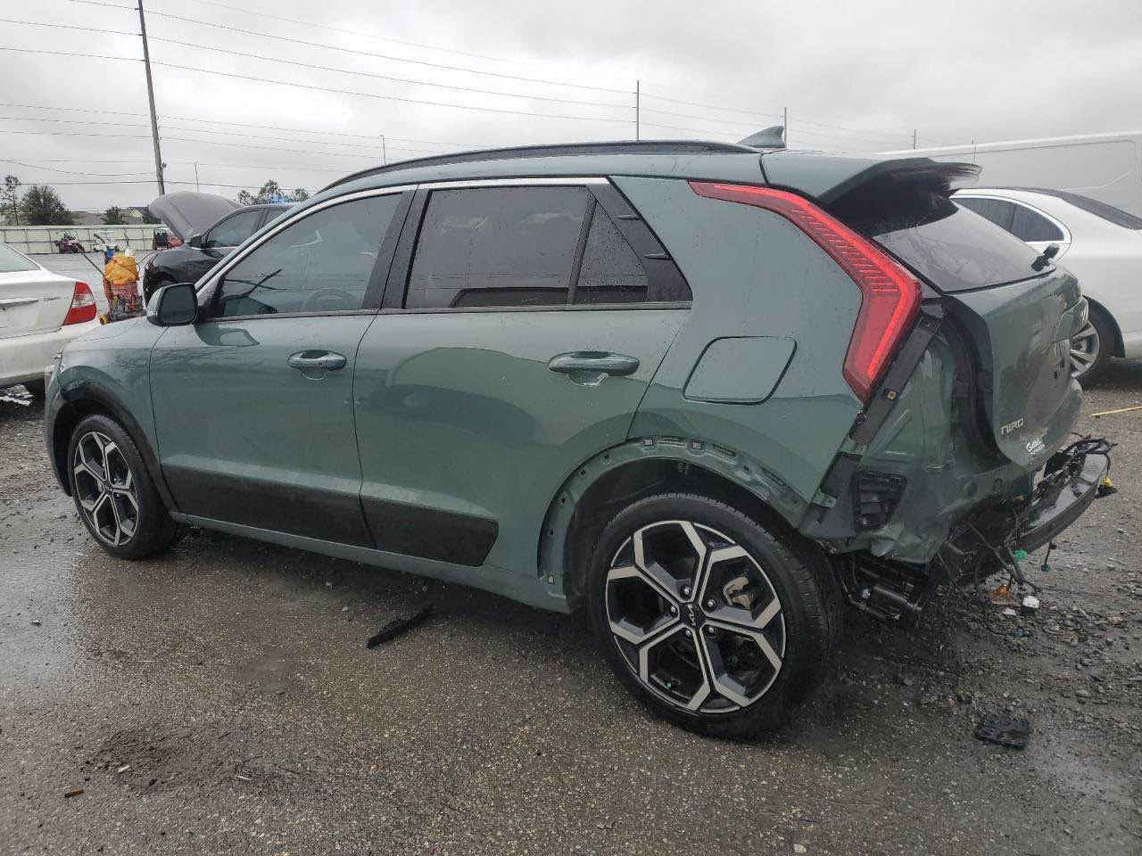 🔥 للبيع كيا نيرو هايبرد 2024 – فول مواصفات 🔥

🚘 Kia Niro Hybrid 2024
📍 وارد أمريكي
📊 ماشية 26,000 ميل فقط
🇮🇶 دخلت العراق ماشية 21,000 ميل، يعني استخدام داخل العراق فقط 5,000 ميل!

✨ السيارة فول مواصفات :
• فتحة سقف
• كشنات جلد
• سايد بريك كهربائي
• اوتو هولد
• رادارات
• نقاط عمياء
• شاشة كبيرة
• بصمة وتشغيل ذكي
• تبريد قطعتين
• عدة مودات للقيادة
• وغيرها من المواصفات

✅ السيارة نظيفة جداً وجديدة كلش
✅ بدون أي نقص أو قطرة
✅ الحادث بسيط جداً ومبين بالصور
✅ الأيرباكات سليمة ولم تفتح
✅ جاهزة للاستخدام ولا تحتاج أي مصروف

💰 السعر: 140 ورقة – وقابل للتفاوض للجادين

📞 للاستفسار: ***********
📍 مكان السيارة: بغداد – الكرادة

🔥 سيارة هايبرد اقتصادية، موديل حديث، ممشى قليل داخل العراق، وفول مواصفات. فرصة للجادين. بغداد, العراق
