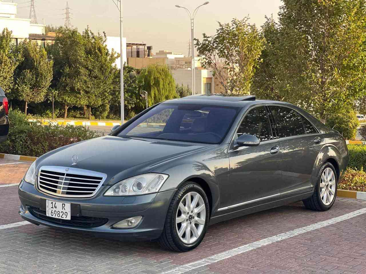يالله سلام عليكم مارسدس S500للبيع محرك 8سلندر
ماشيه 121 الف كيلو السيارة جديدة بمعنى الكلمة جان مخزنة السيارة بعد احلى من الصور 

رقم بصرة باسمنا 

السياره جاهزه بدون اي نقص وكل اوبشناتها شغالة

وبدون اي مسج

كشنات 4 كهرباء 

بيبان شفط

تبريد ثلج ❄️

جنطه كهرباء

ناضور ليلي كروز سرعه

تحكم ستيرن كأمره خلفيه 

حساسات امامي وخلفي

حداديه امامي وخلفي جديده 

تخم تاير جديد ستوني شاده

مكينه وكير جدد 

كهربائيات كله شغاله وبدون نقص

تجاوي كهرباء كشنات مساج

بيها قطعتين بخ بدون دواخل وبدون معجون 

بصمة أبواب 4 دخول ذكي

السيارة معروضة ب١٧٥ وبيها مجال بسيط وفدوة ليعينك لتقارنها بالمهجومات كلشي اكو بالسوك حته ب ١٤٠ هم تحصل السيارة مال جناي 

***********

