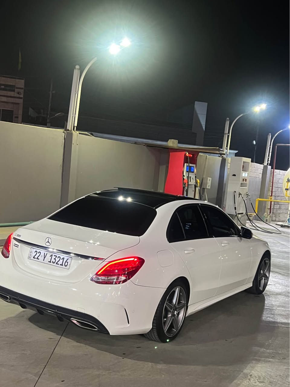 ماسلس ٢٠١٧
سيارةكة AMG
سيارةكة فولة بةس دةبل ماوس نية 
سيارةكة يةك جي كارتي هةية 
كلين داخيل بوة 
بي ژؤري بي ارباك 
گير مةكينة هةموي بةشةرت 
سياركة زؤر جوانة 
*********** أربيل, العراق
