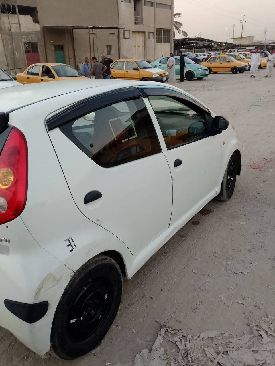 بيوايدي مديل 13 كير ومكينه محور اوتماتيك السعر 28 وبيهه مجال المكان حله نادر الثانيه الرقم ***********
